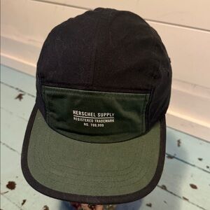 Herschel Glendale Two-Tone Black/Heather Green 5-Panel Cap